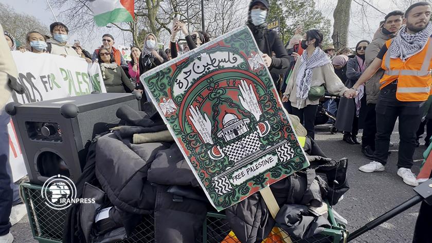 Iranpress: داعمو فلسطين يتظاهرون في لندن