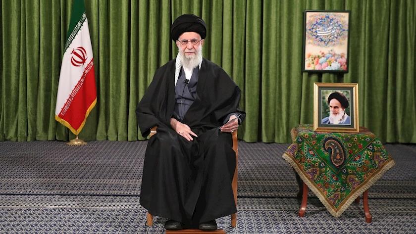 Iranpress: سماحة قائد الثورة يطلق شعار ‘قفزة الإنتاج بمشاركة شعبيّة’ علی السنة الجديدة