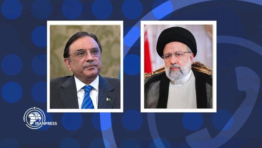 Iranpress: الرئيس الباكستاني يدعو نظيره الإيراني لزيارة إسلام آباد