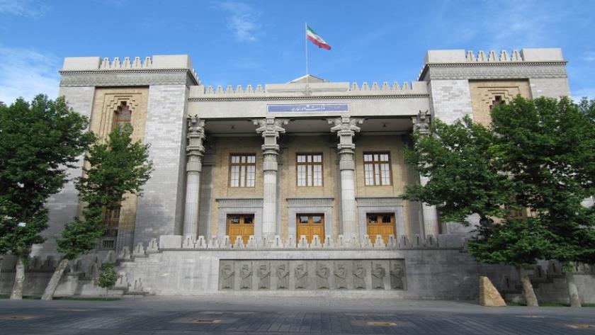 Iranpress: الخارجية الإيرانية تستدعي سفراء إنجلترا وفرنسا وألمانيا بشأن مهاجمة ‘‘إسرائيل’’