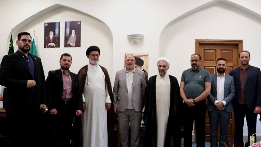 Iranpress: التوقيع على مذكرة تفاهم بين الجامعة الرضوية ومركز كربلاء للدراسات والبحوث