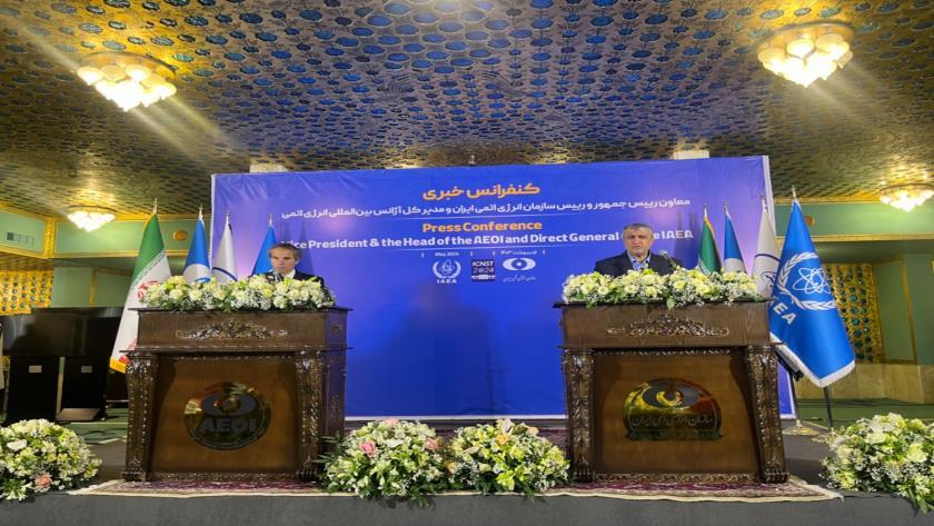 Iranpress: إسلامي يؤكد على دور غروسي في حل العقبات السياسية