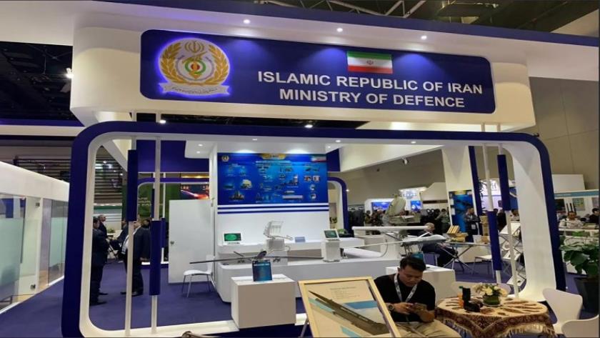 Iranpress: مشاركة وزارة الدفاع الإيرانية في معرض آسيا لخدمات الدفاع بماليزيا 