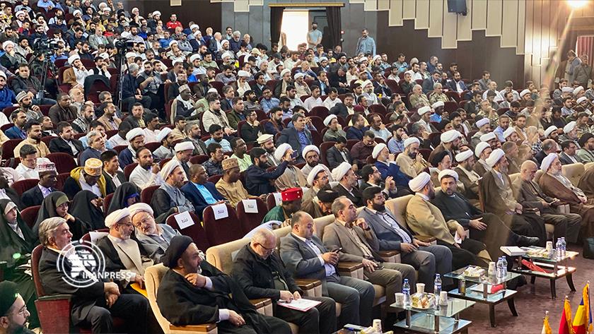 Iranpress: لقائد الثورة الإسلامية دور تنويري في صحوة العالم