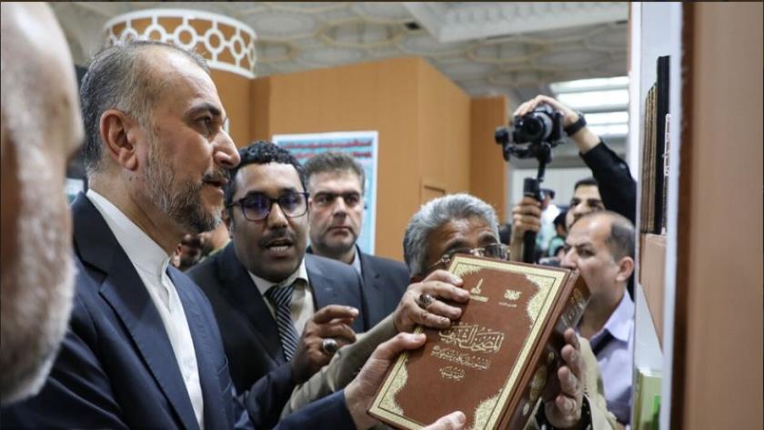 Iranpress: وزير الخارجية: التبادل التجاري مع الجيران يرتفع إلى 90 مليار دولار