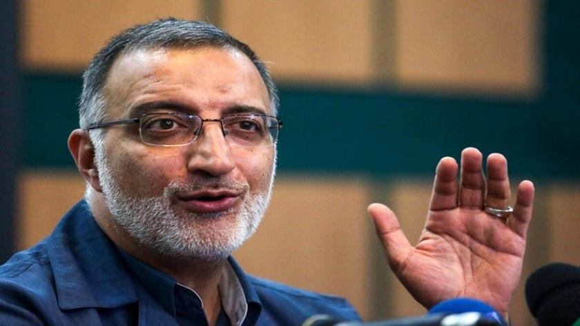 Iranpress: علي رضا زاكاني ينسحب من السباق الرئاسي