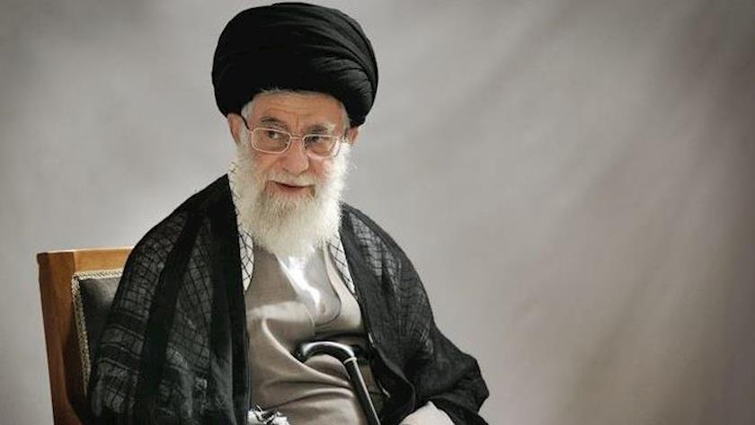 Iranpress: قائد الثورة: المشاركة الشعبية في الانتخابات عمل رائع لا ينسى