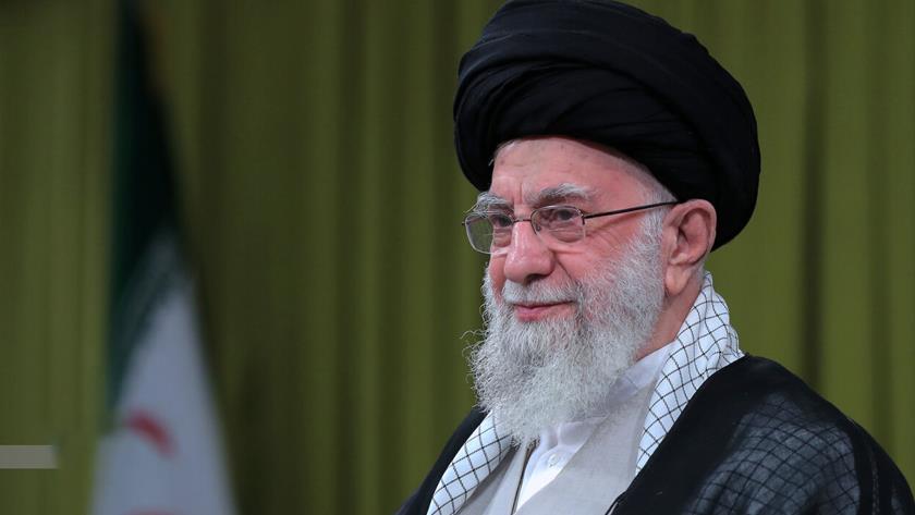 Iranpress: قائد الثورة الإسلامية يستقبل الرئيس المنتخب بزشكيان