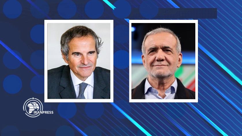 Iranpress: غروسي يعلن استعداده للقاء پزشکیان