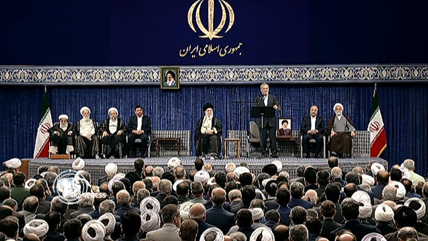 Iranpress: بزشكيان : يجب أن تكون لدينا علاقات مبنية على التعامل البناء مع دول العالم 