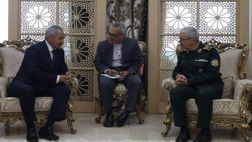Iranpress: شويغو يعلن استعداد روسيا للتعاون الشامل مع إيران في الشؤون الإقليمية