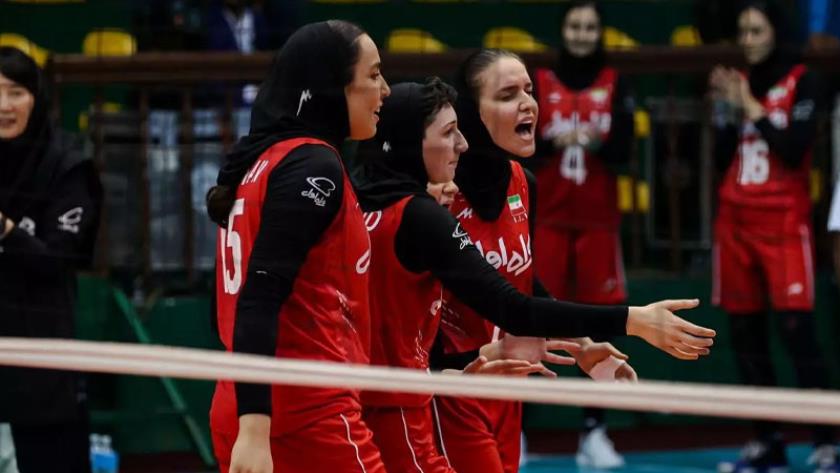 Iranpress: منتخب سيدات إيران للكرة الطائرة يحصد المركز الثالث في بطولة آسيا الوسطى