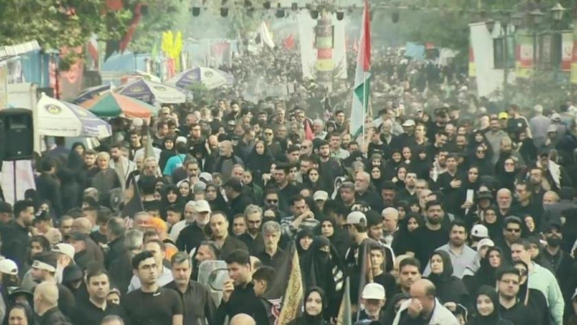 Iranpress: انطلاق مسيرة الأربعين في طهران