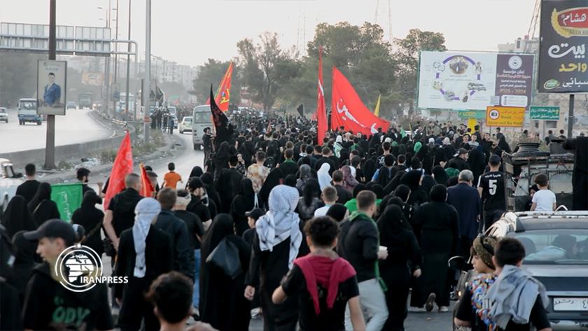 Iranpress: مسيرة الأربعين لاستشهاد الإمام الحسين (ع) في سوريا