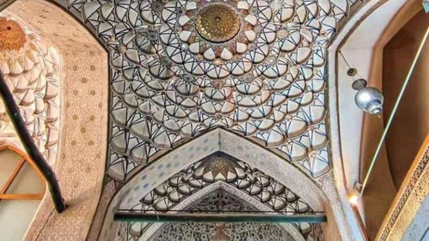 ایران برس: مشاهد جميلة من بيت تاريخي في مدينة أصفهان