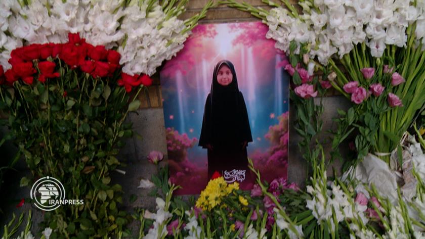 Iranpress: المواطنون في طهران يعبّرون عن تعاطفهم مع الشعب اللبناني