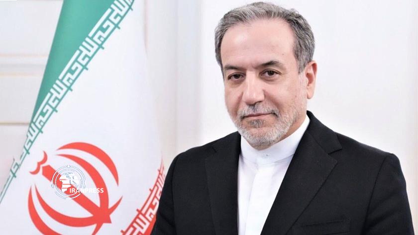 Iranpress: وزير الخارجية الإيراني يصل بيروت