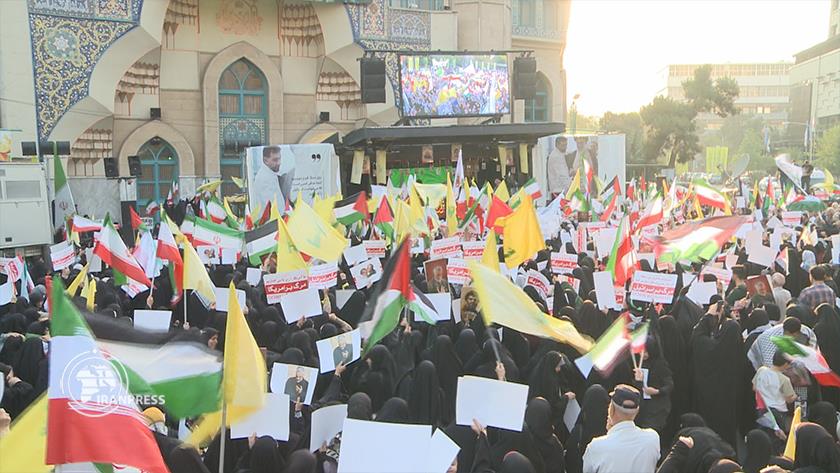 Iranpress: تجمع للنساء المقاومات دعمًا للشعب الفلسطيني واللبناني + فيديو