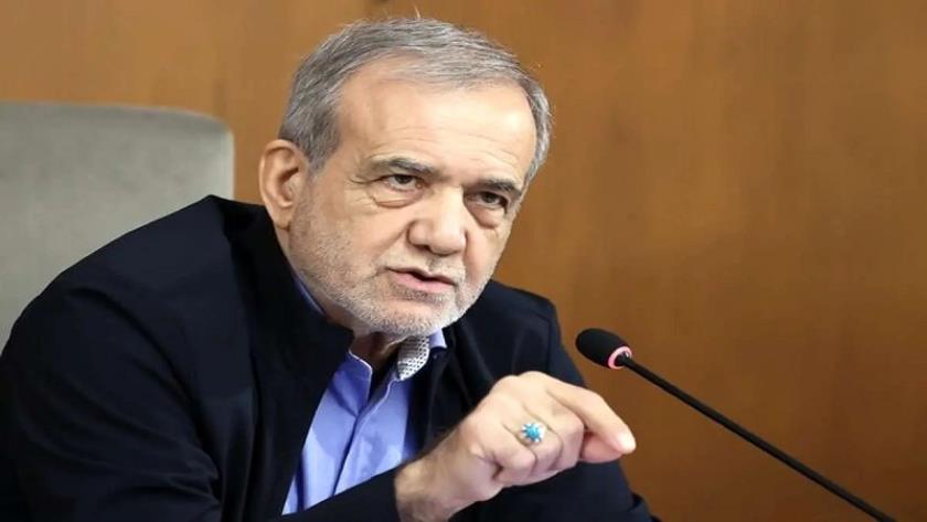 Iranpress: بزشكيان: الشهادة لا تخلق أي خلل في مقاومة الأمة الإسلامية ضد الغطرسة والاحتلال