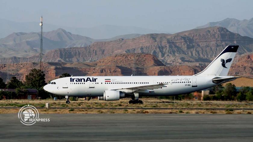 Iranpress: إلغاء الرحلات الجوية في إيران حتى إشعار آخر