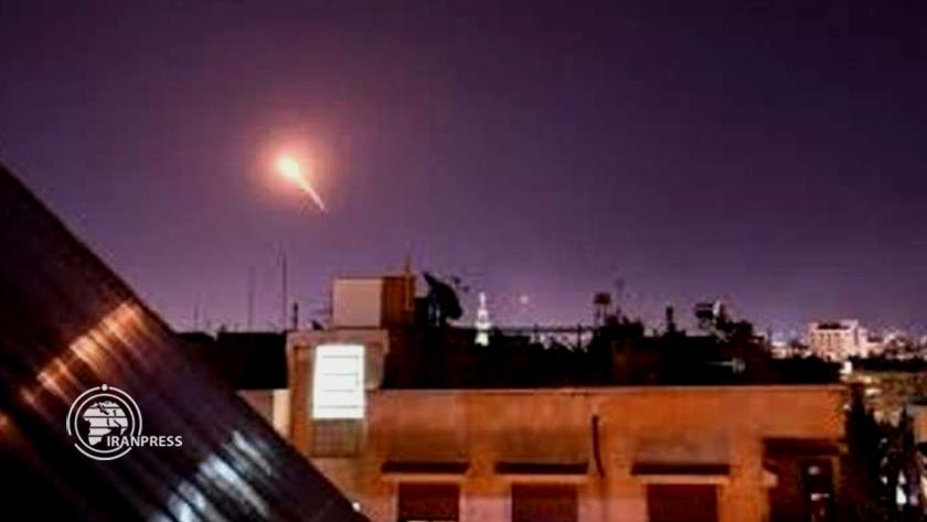 Iranpress: وسائط الدفاع الجوي السوري تصدت لعدوان إسرائيلي