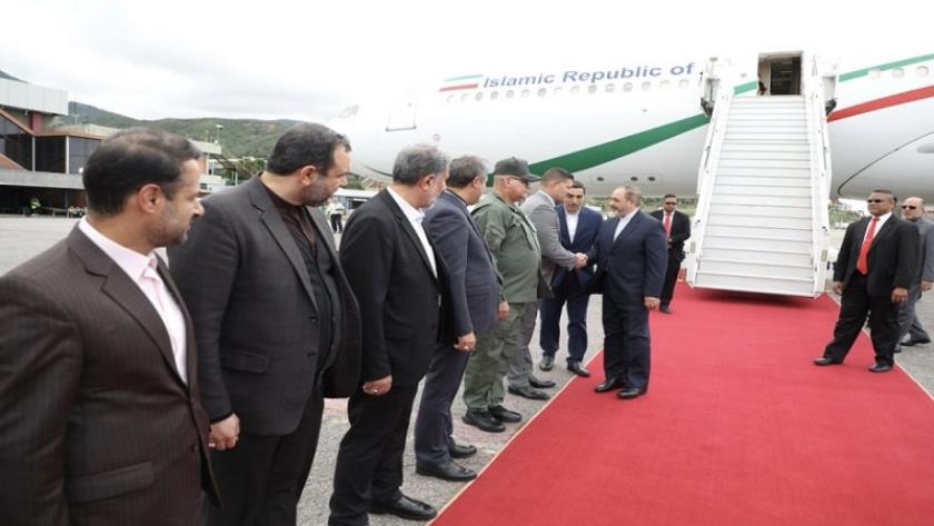 Iranpress: وزير الدفاع الإيراني يصل إلى فنزويلا 
