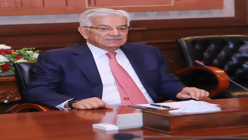 Iranpress: وزير الدفاع الباكستاني: لن نتخلى عن برنامجنا الصاروخي 