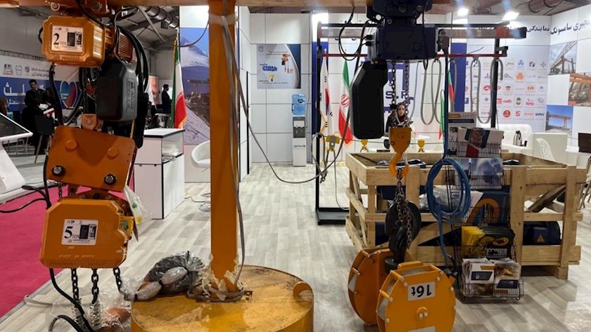 Iranpress: قدرة إيران على إنتاج 20 مليون طن من الهياكل الفولاذية