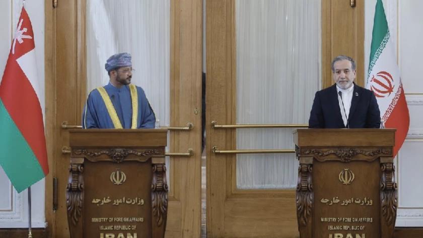 Iranpress:  عراقشي يؤكد دعم إيران لتشكيل حكومة شاملة في سورية