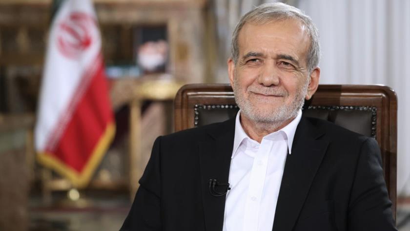 Iranpress: رئيس الجمهورية يعلن جاهزية إيران لمحادثات مشرفة ومتكافئة 