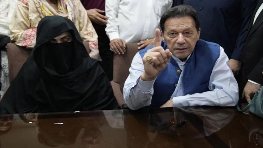 Iranpress: الحكم على عمران خان بالسجن 14 عامًا بتهمة الفساد