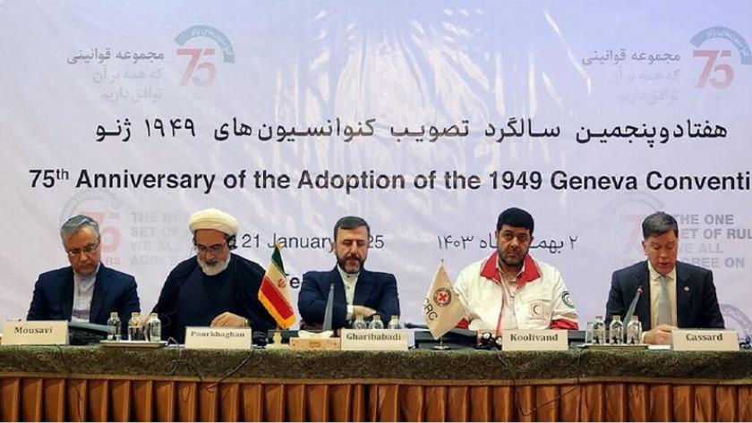 Iranpress: غريب آبادي: إيران مستعدة لاستئناف المفاوضات الهادفة إلى رفع العقوبات 