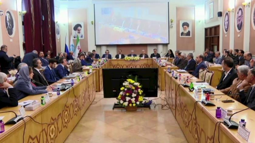 Iranpress: طهران تستضيف الاجتماع السابع لرؤساء أفضل الجامعات الإيرانية والروسية