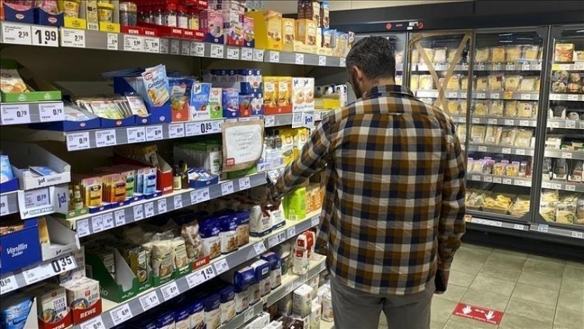 Iranpress: أزمة الأمن الغذائي في إنجلترا: نقص حاد في المواد الغذائية، وارتفاع الأسعار يهدد الأسر
