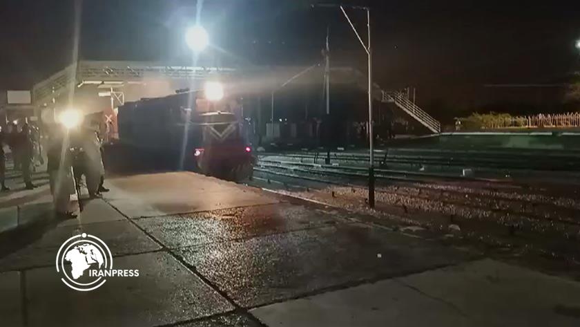 Iranpress: عملية الجيش الباكستاني لتحرير رهائن قطار مختطف في بلوشستان