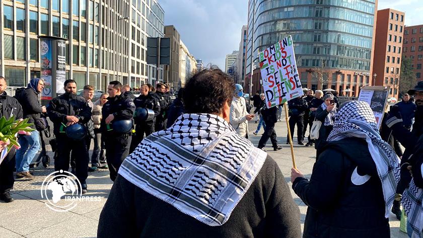 Iranpress: استمرار الوقفات والاعتصامات في برلين تضامنًا مع الشعب الفلسطيني