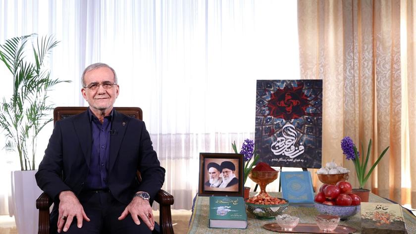 Iranpress: تأكيد الرئيس الإيراني على الوحدة الوطنية وتغيير النهج في رسالته للعام الجديد + فيديو