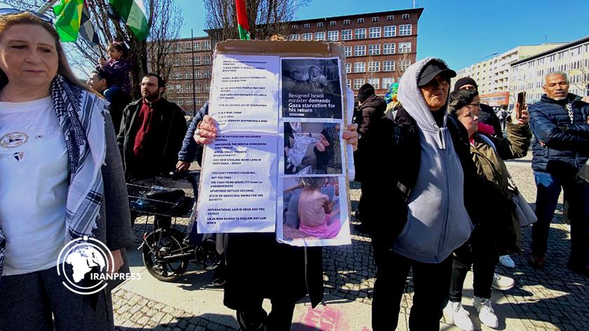 Iranpress: وقفة تضامنية في برلين دعمًا لغزة