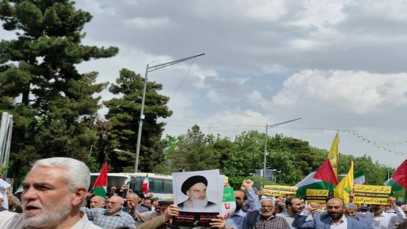 Iranpress: هتافات "الموت لإسرائيل" تدوّي في قلب طهران