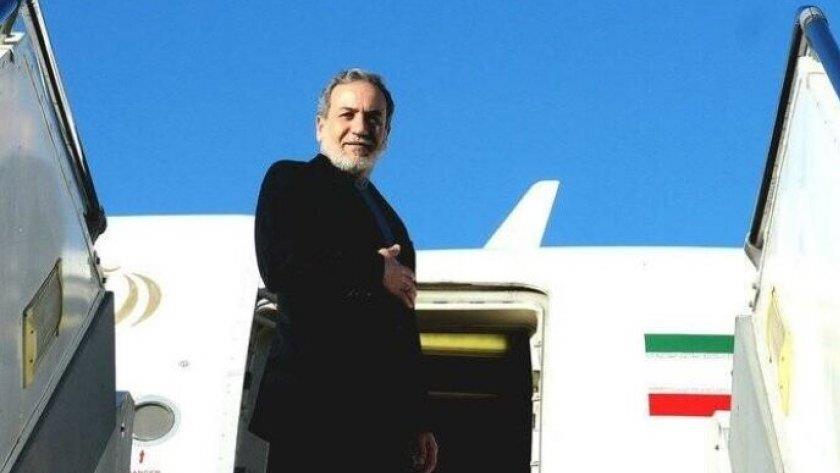 Iranpress: وزير الخارجية الإيراني يتوجه إلى مسقط اليوم