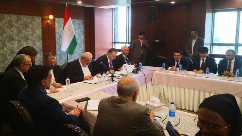 ایران برس: توقيع وثيقة التعاون الاقتصادي بين إيران وطاجيكستان