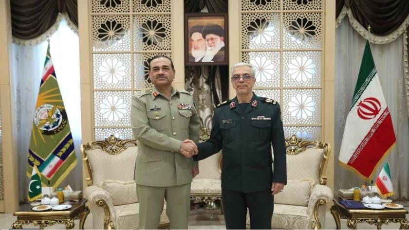 Iranpress: إيران وباكستان مصممتان على مكافحة الإرهاب