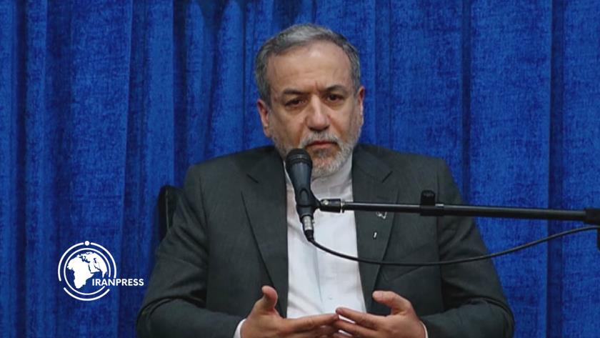 Iranpress: عراقجي: إيران دائمًا رائدة في رفض الأسلحة النووية + فيديو