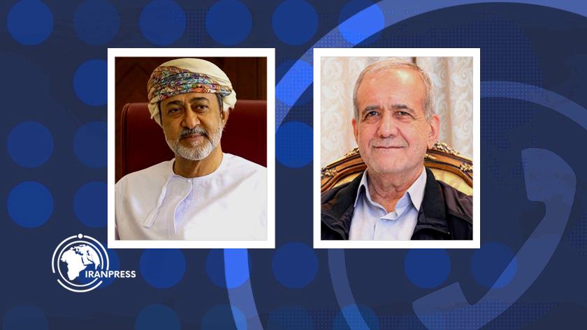 Iranpress:  بزشکیان: تنفيذ الاتفاقيات بين إيران وعمان يهيئ لتحقيق أهداف البلدين
