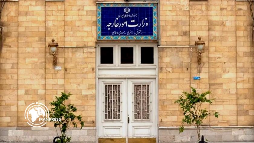 Iranpress: إيران تُجدد مطالبتها بكشف مصير دبلوماسييها المختطفين في لبنان منذ 43 عامًا