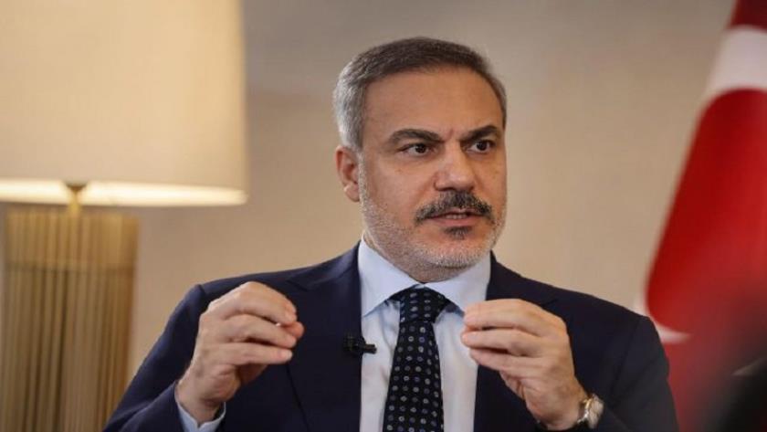 Iranpress: وزير الخارجية التركي: تركيا لا تقبل تقسيم سوريا