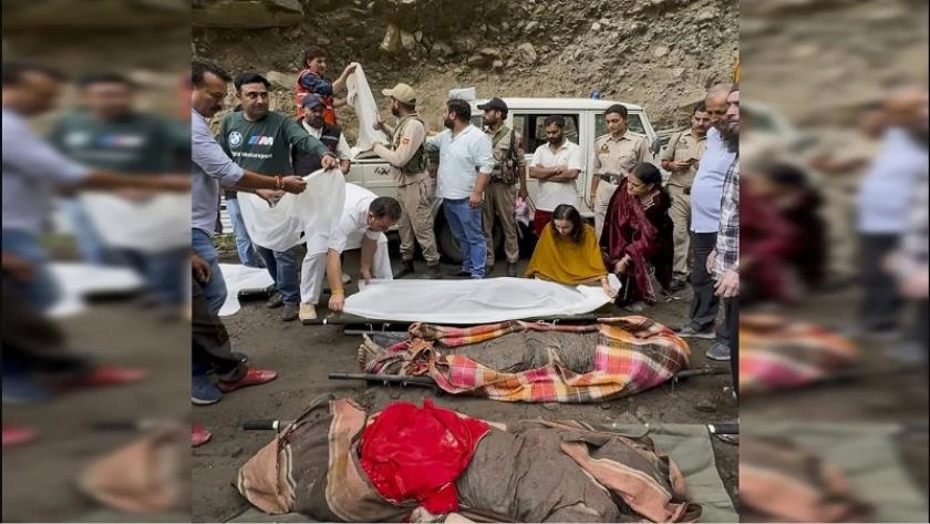 Iranpress: السيول في كشمير تودي بحياة 46 شخصًا