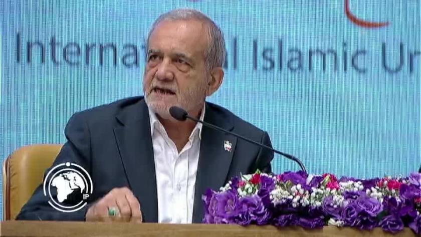 Iranpress: بزشكيان: الغرب لا يرى مجازر الإبادة الجماعية في غزة
