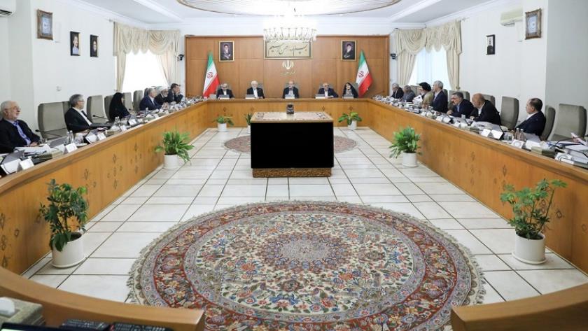 Iranpress: الرئيس: جاهزون لمواجهة أي ظروف، ومعيشة المواطنين في صميم اهتمام الحكومة