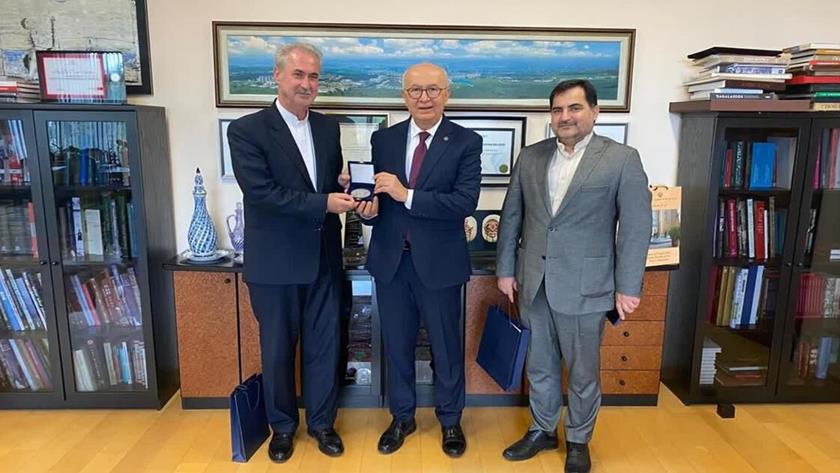 ایران برس: تعزيز التعاون بين إيران وتركيا من أجل تطوير الأبحاث المشتركة في العلوم الناشئة